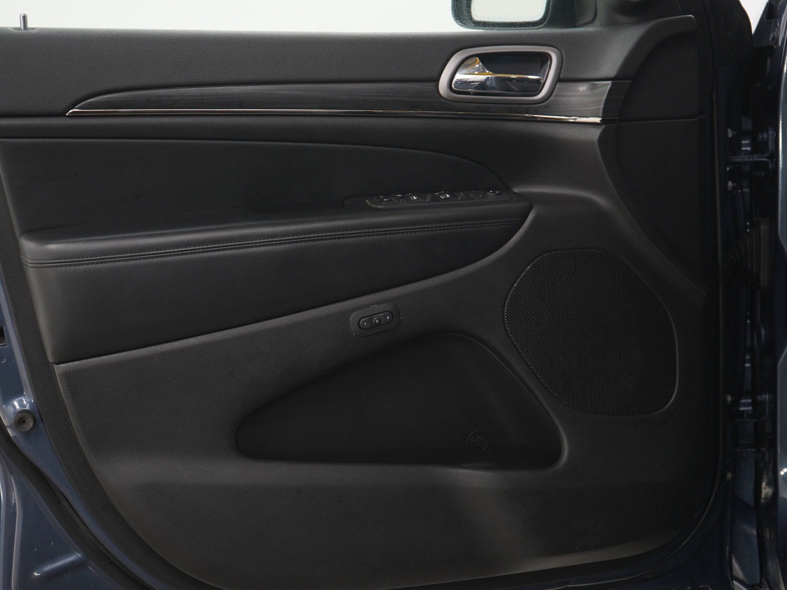 Used 2020 Jeep Grand Cherokee Limited X image 22