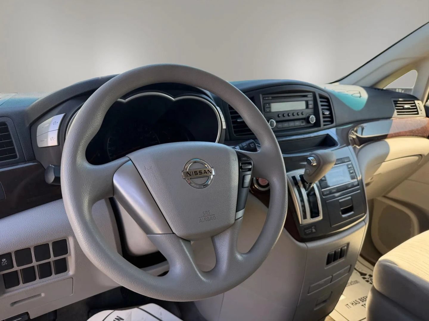 Used 2013 Nissan Quest S FWD image 16