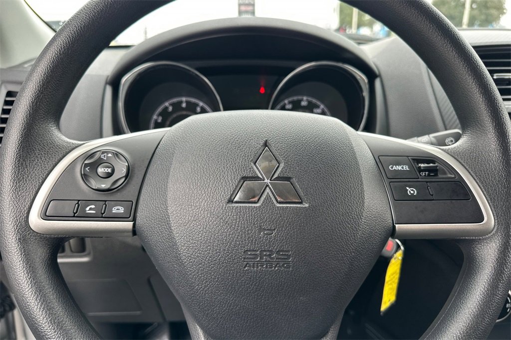 Used 2025 Mitsubishi Outlander Sport ES image 26