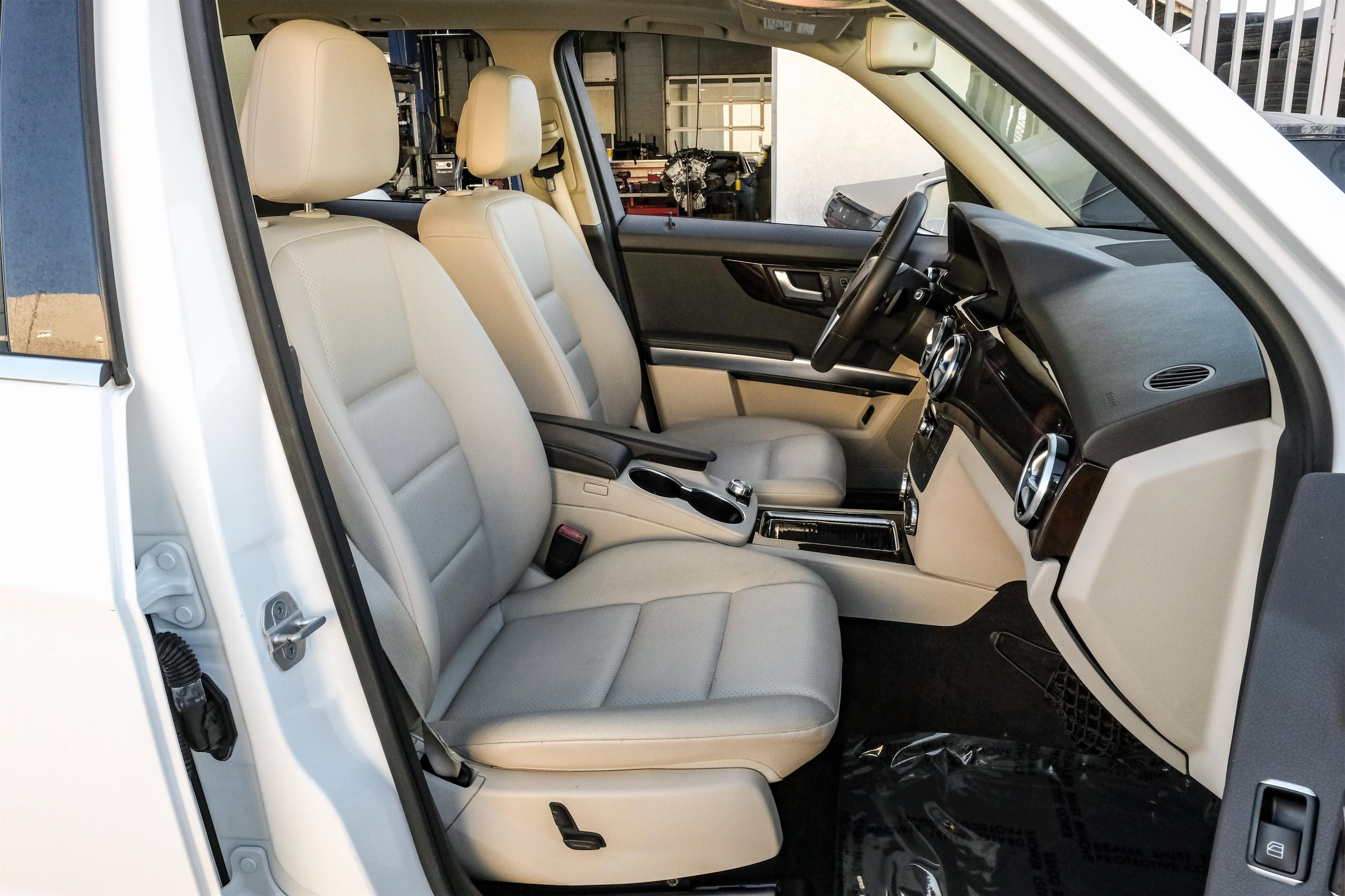 Used 2013 Mercedes-Benz GLK 350 2WD image 32