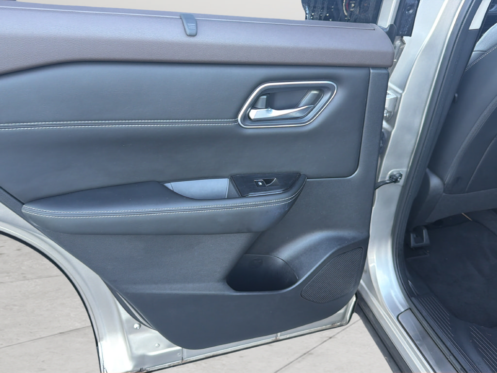 Certified 2021 Nissan Rogue Platinum FWD image 26