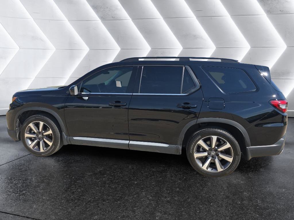 Used 2025 Honda Pilot Elite image 8