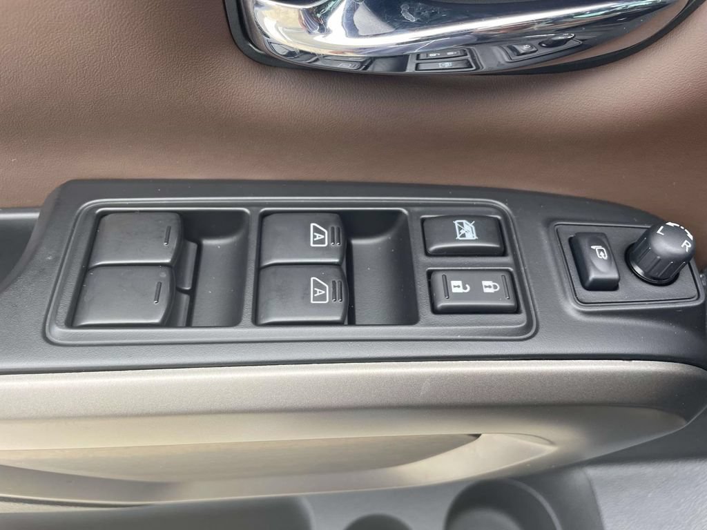 Used 2023 Nissan Titan Platinum Reserve w/ Off Road Protection Package AWD/4WD image 18