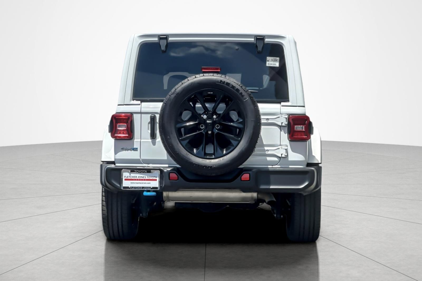 Used 2024 Jeep Wrangler Unlimited Sahara AWD/4WD image 4