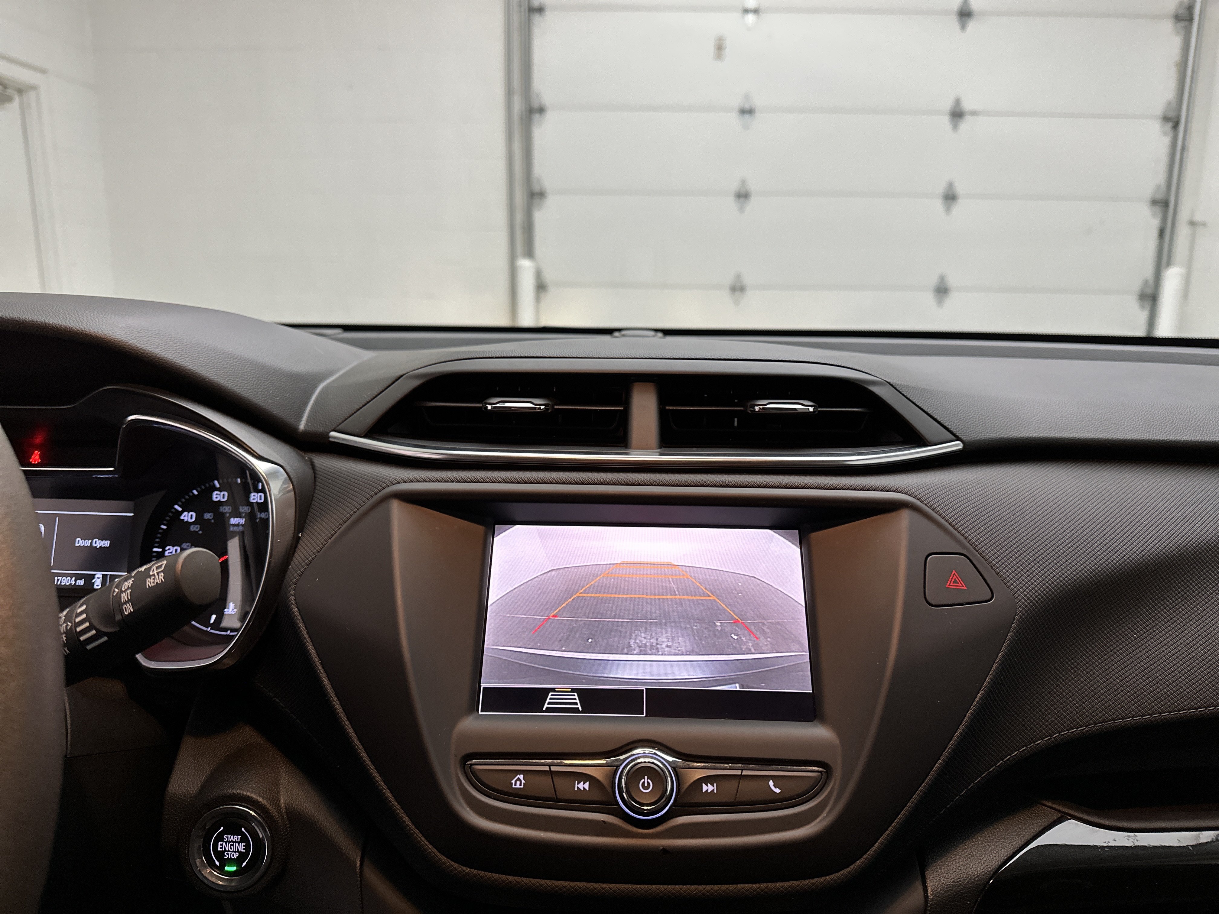 Used 2023 Chevrolet TrailBlazer LT FWD image 29