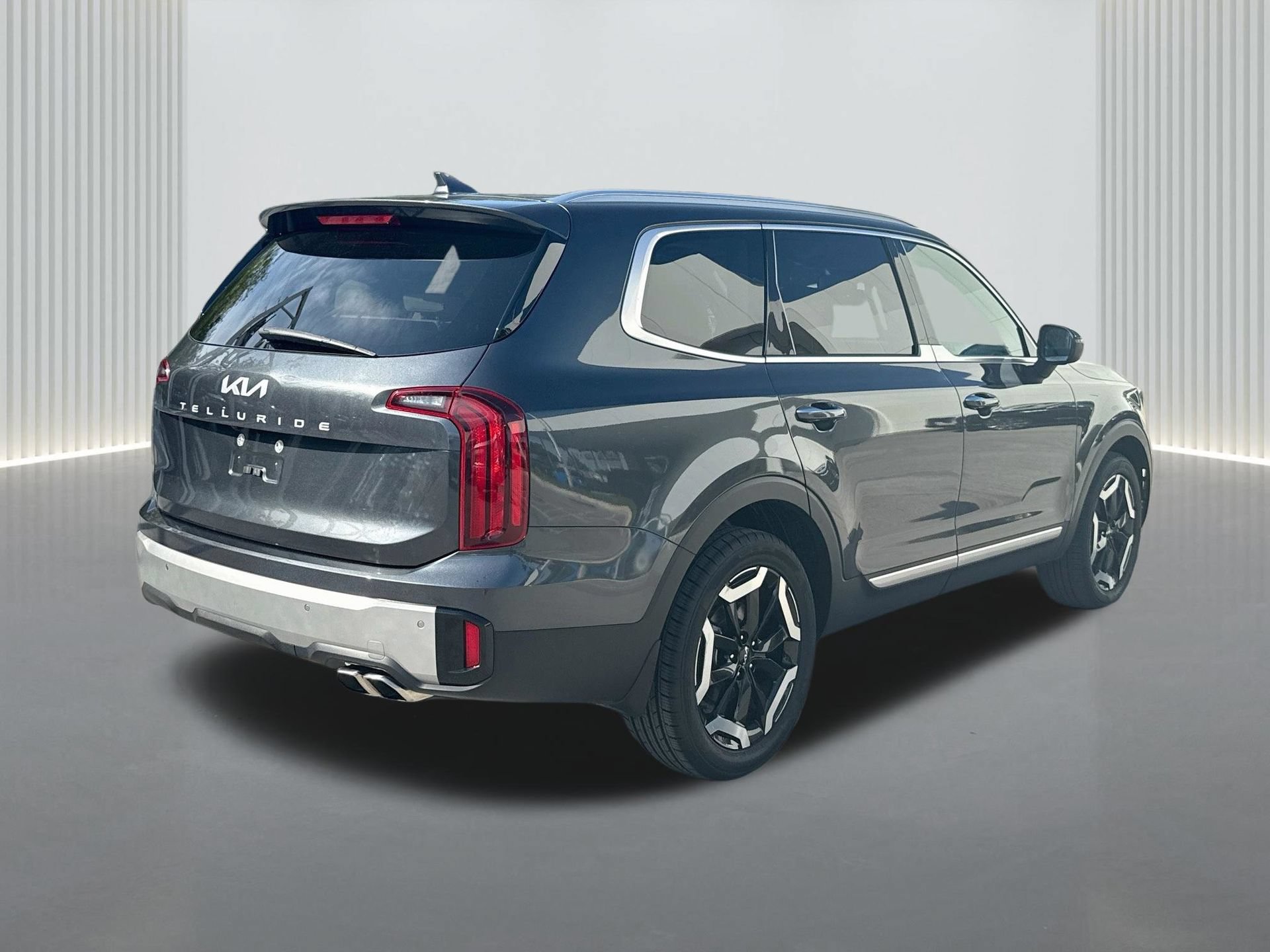 Used 2024 Kia Telluride S w/ S Sunroof Package FWD image 5