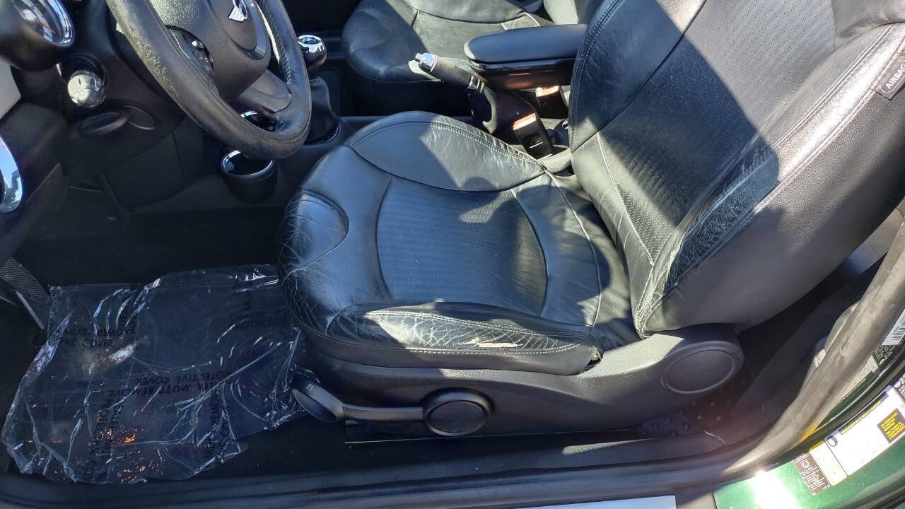 Used 2011 MINI Cooper Convertible image 18