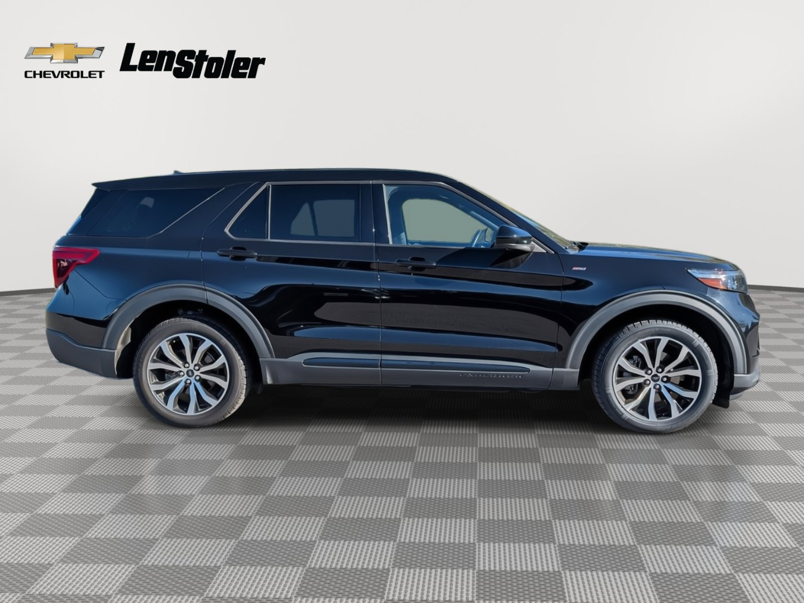 Used 2022 Ford Explorer ST-Line image 6