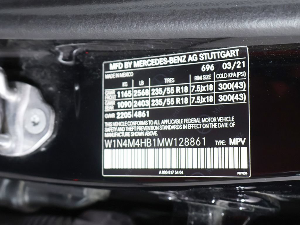 Used 2021 Mercedes-Benz GLB 250 4MATIC w/ Premium Package image 50