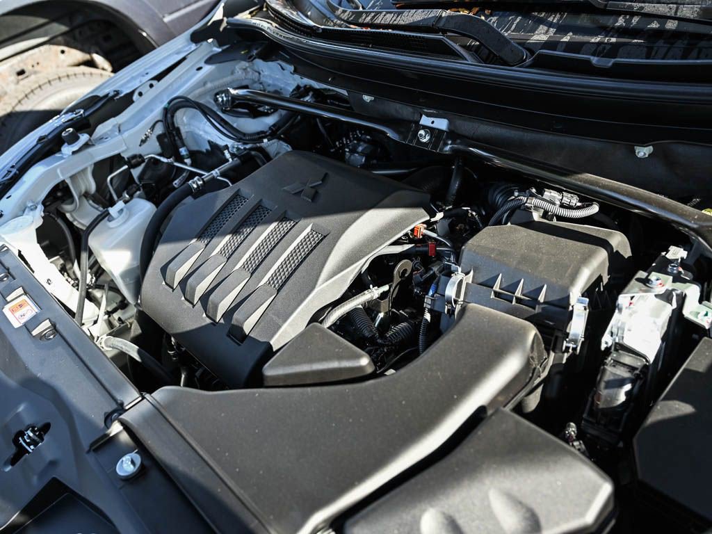 New 2026 Mitsubishi Eclipse Cross LE image 7