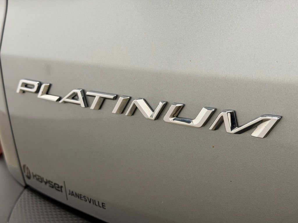 Used 2024 Ford Escape Platinum image 14