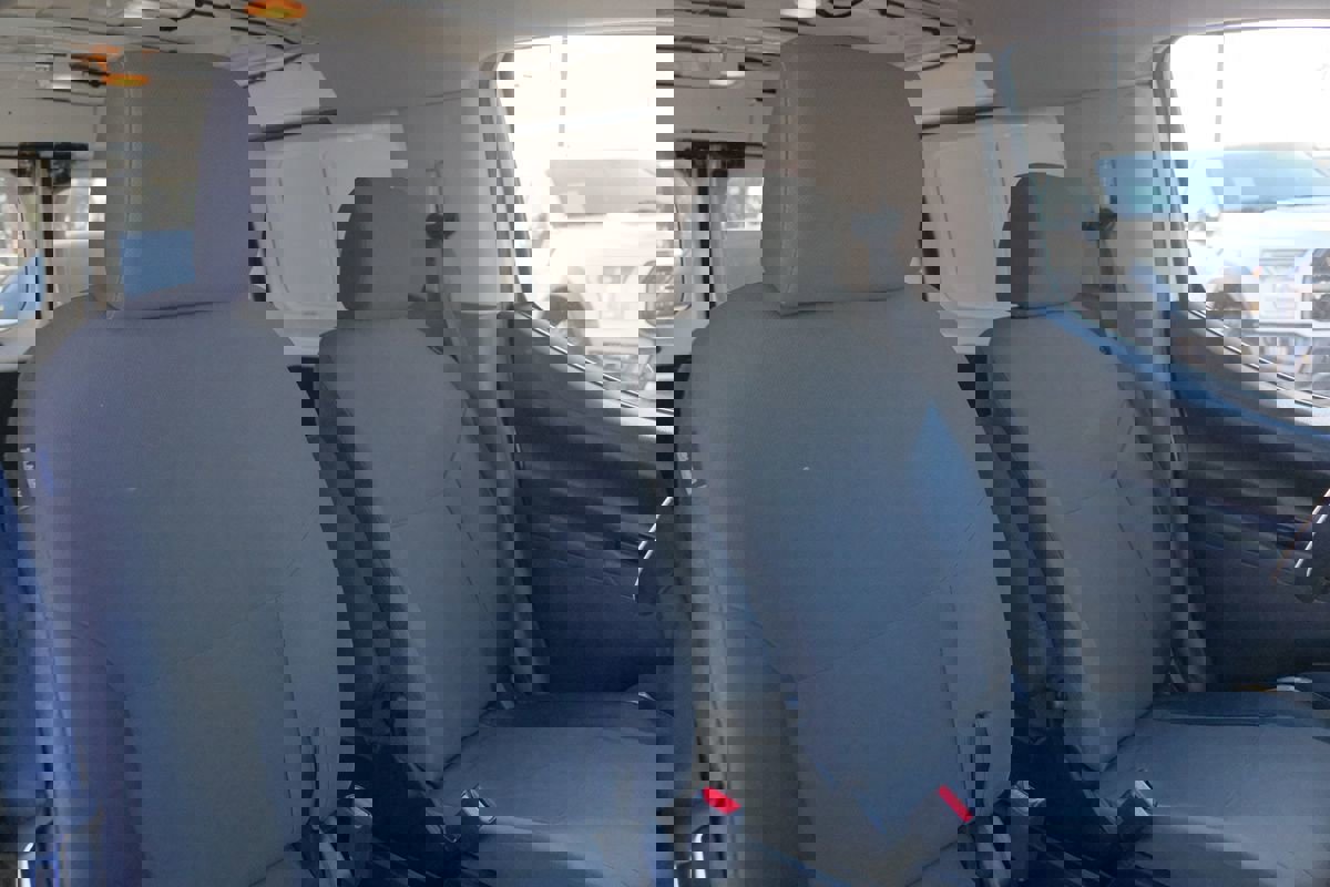 Used 2021 Nissan NV200 SV w/ Back Door Glass Package image 21