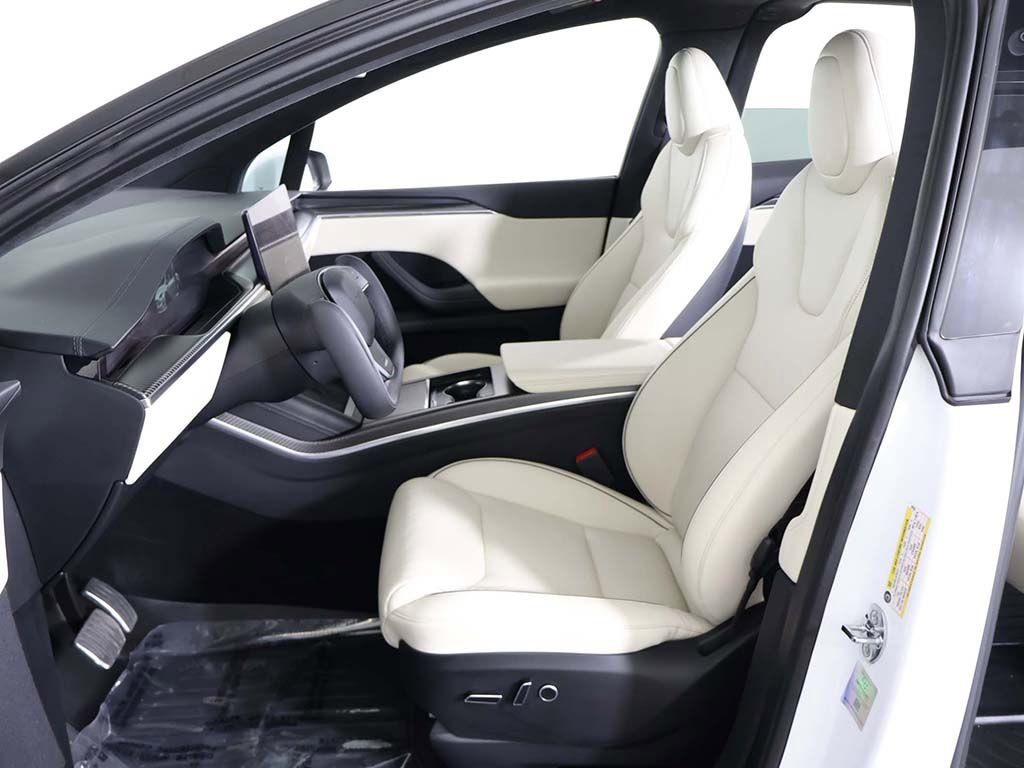 Used 2022 Tesla Model X Plaid image 29
