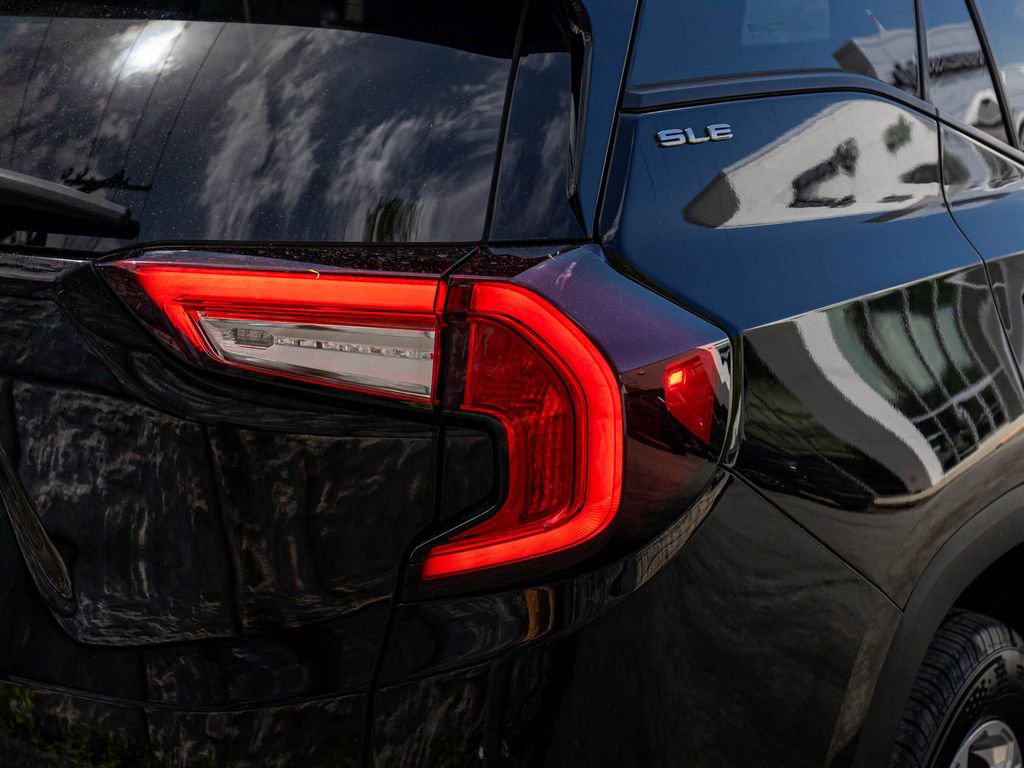 Used 2022 GMC Terrain SLE w/ Driver Convenience Package AWD/4WD image 38