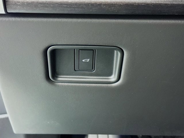 New 2026 Land Rover Range Rover SE image 10