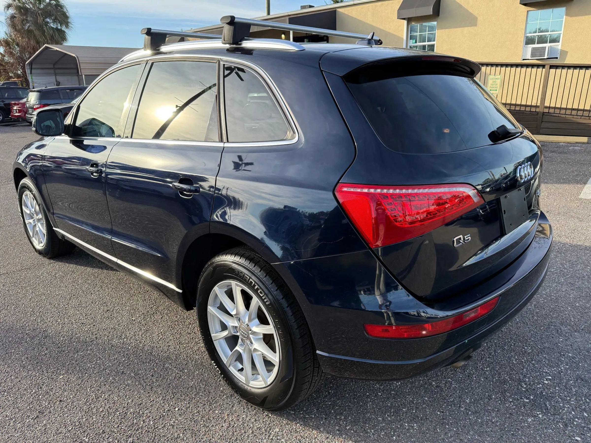 Used 2011 Audi Q5 2.0T Premium AWD/4WD image 7