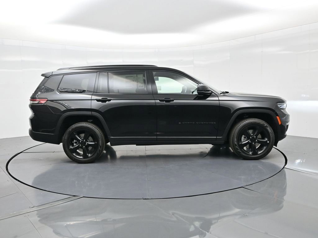 New 2025 Jeep Grand Cherokee L Limited w/ Black Appearance Package image 5