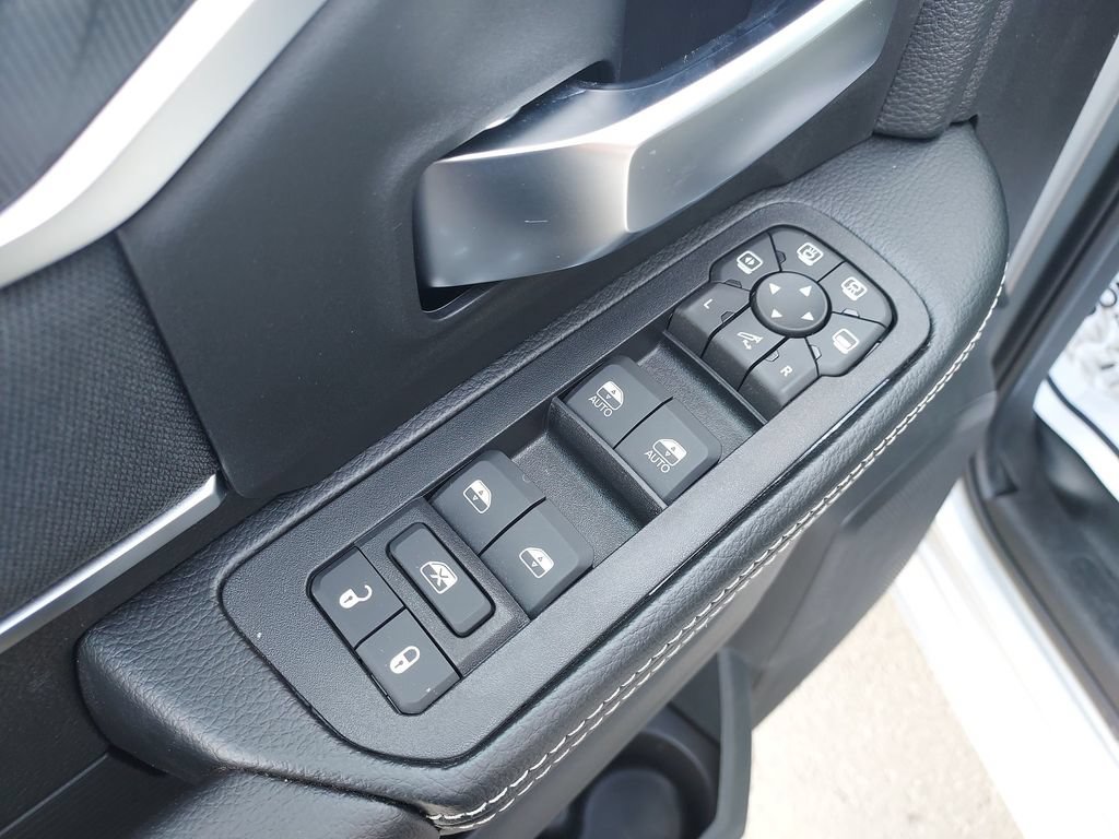New 2026 RAM 2500 Big Horn AWD/4WD image 19