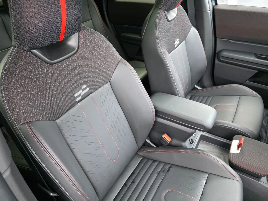 Used 2025 MINI Cooper Countryman John Cooper Works w/ Comfort Package Max image 25