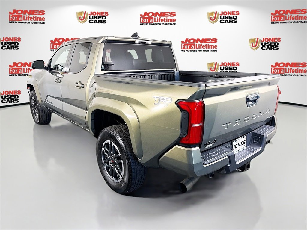 Used 2024 Toyota Tacoma TRD Sport image 2