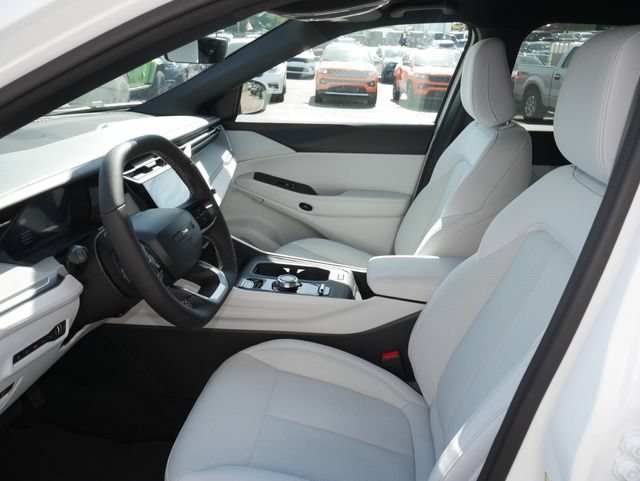 New 2026 Jeep Cherokee Laredo AWD/4WD image 2