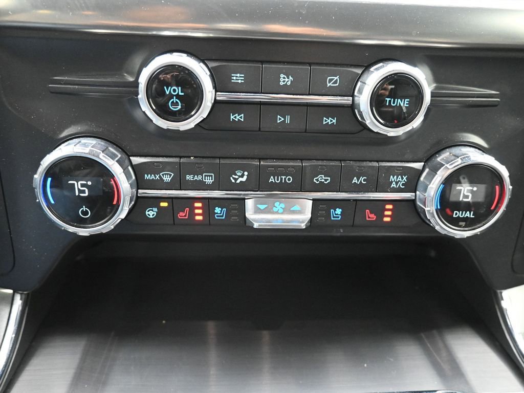 Used 2021 Ford F150 Lariat w/ Equipment Group 502A High image 14