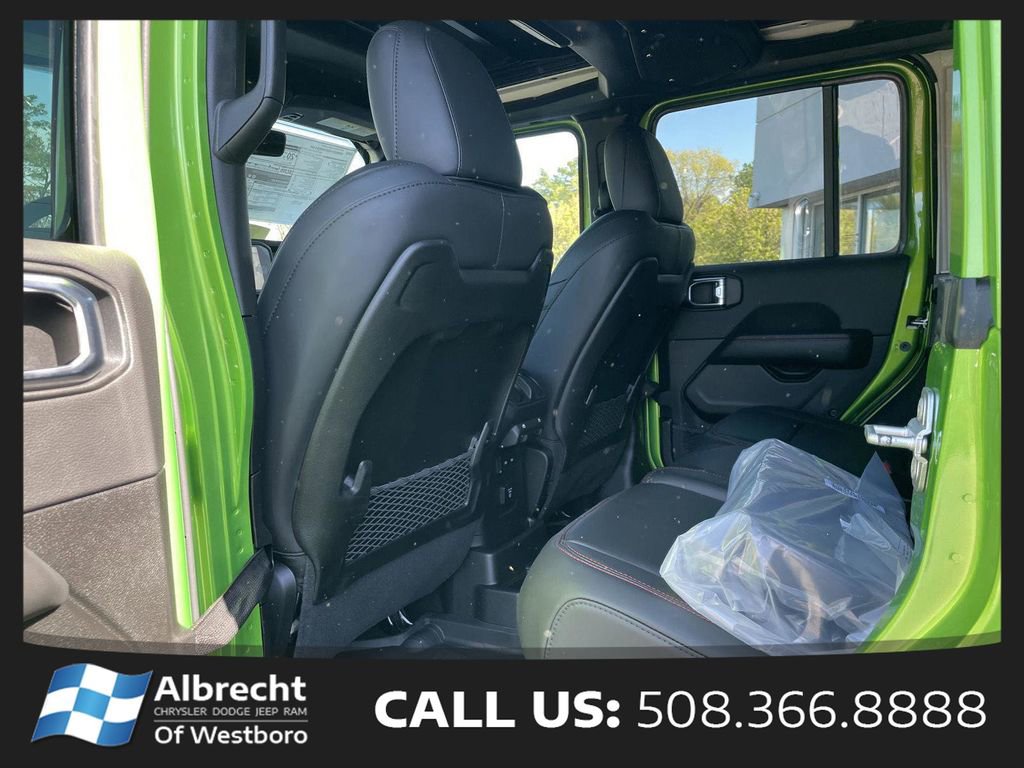 New 2026 Jeep Wrangler Unlimited Rubicon AWD/4WD image 12