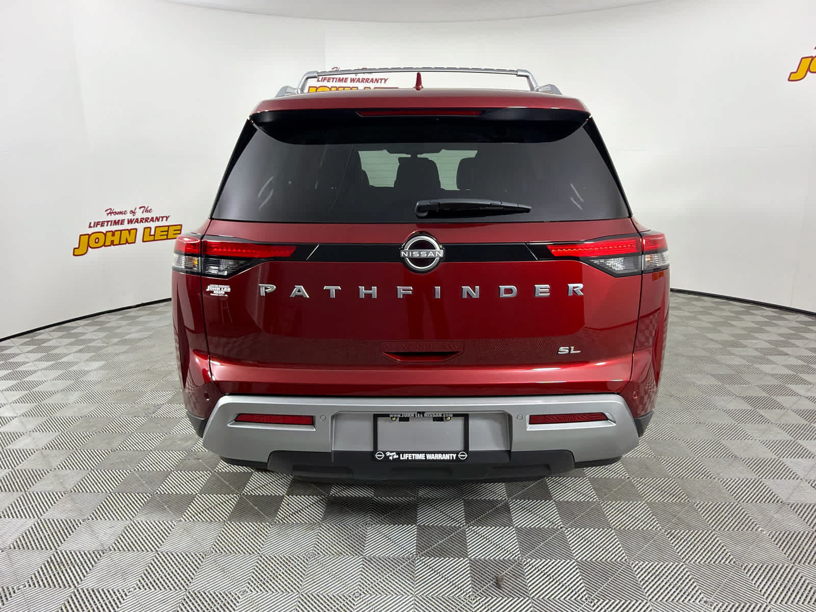 Certified 2024 Nissan Pathfinder SL FWD image 4