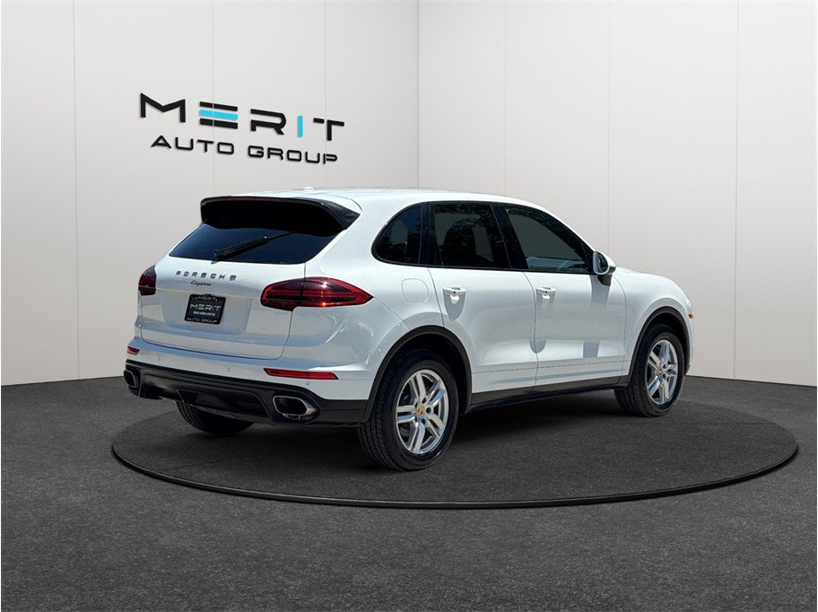Used 2018 Porsche Cayenne AWD/4WD image 9
