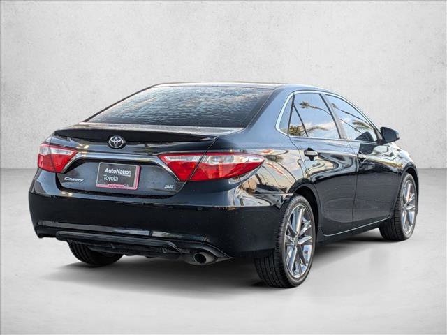 Used 2015 Toyota Camry SE image 5