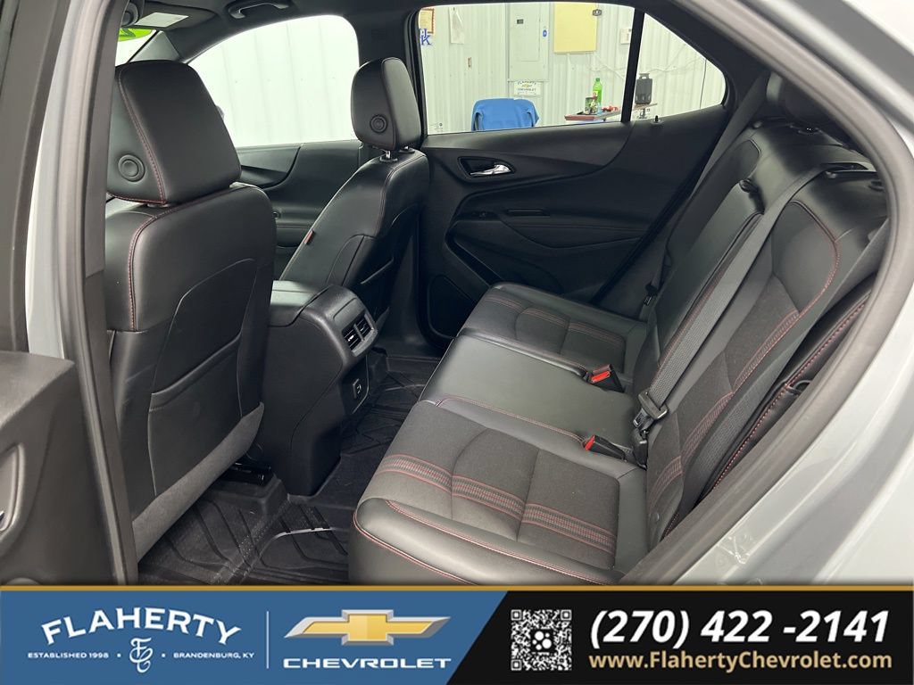 Used 2023 Chevrolet Equinox RS w/ LPO, Floor Liner Package FWD image 11