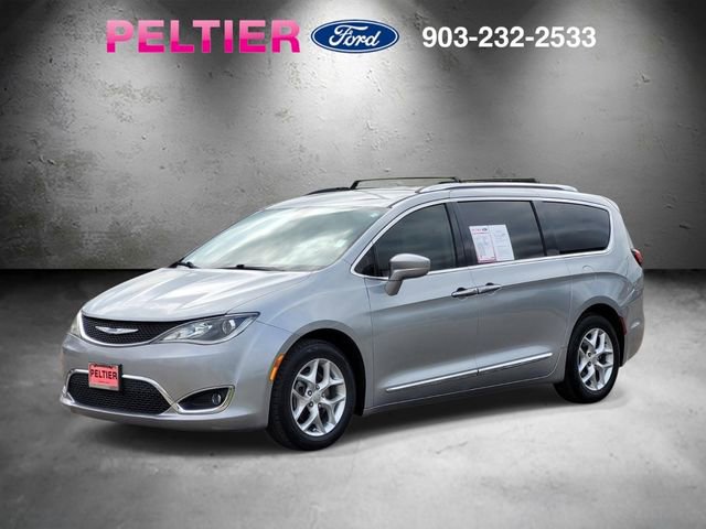 Used 2019 Chrysler Pacifica Touring-L Plus w/ Tire & Wheel Group image 3