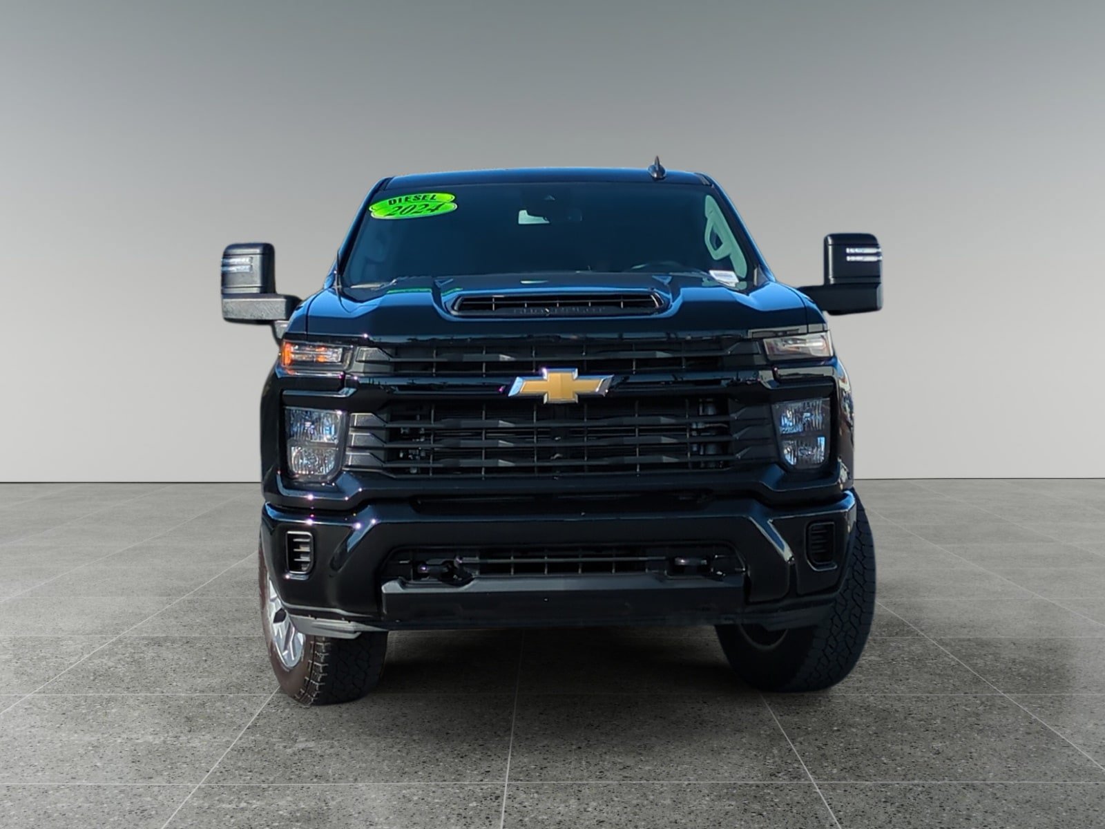 Used 2024 Chevrolet Silverado 2500 Custom w/ Custom Value Package AWD/4WD image 8