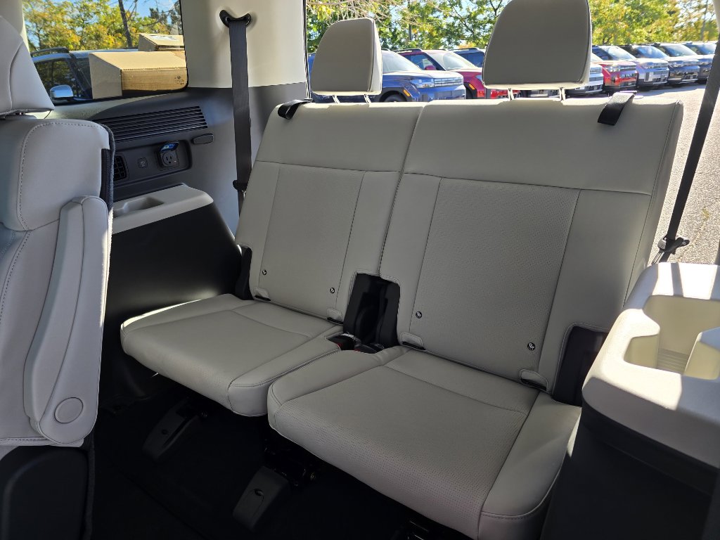 New 2026 Hyundai Santa Fe Calligraphy image 29