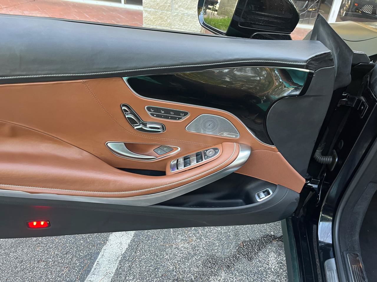 Used 2017 Mercedes-Benz S 550 Cabriolet image 31