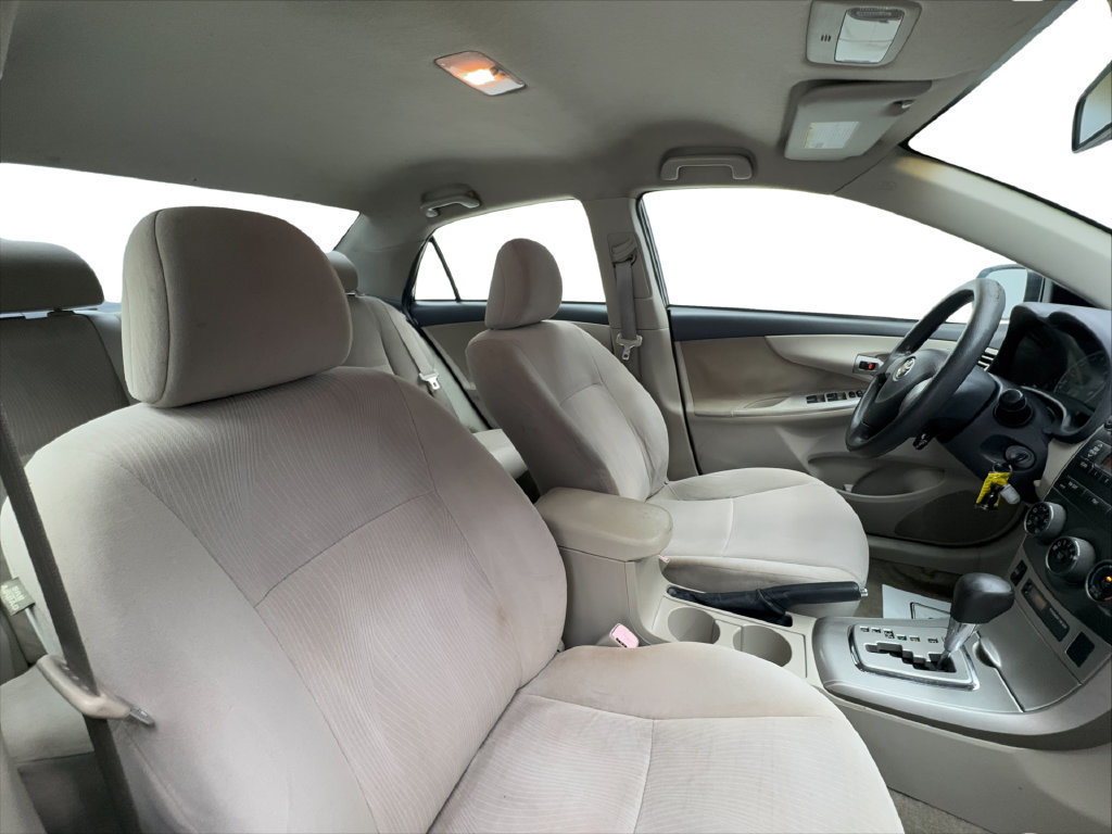 Used 2011 Toyota Corolla LE FWD image 28