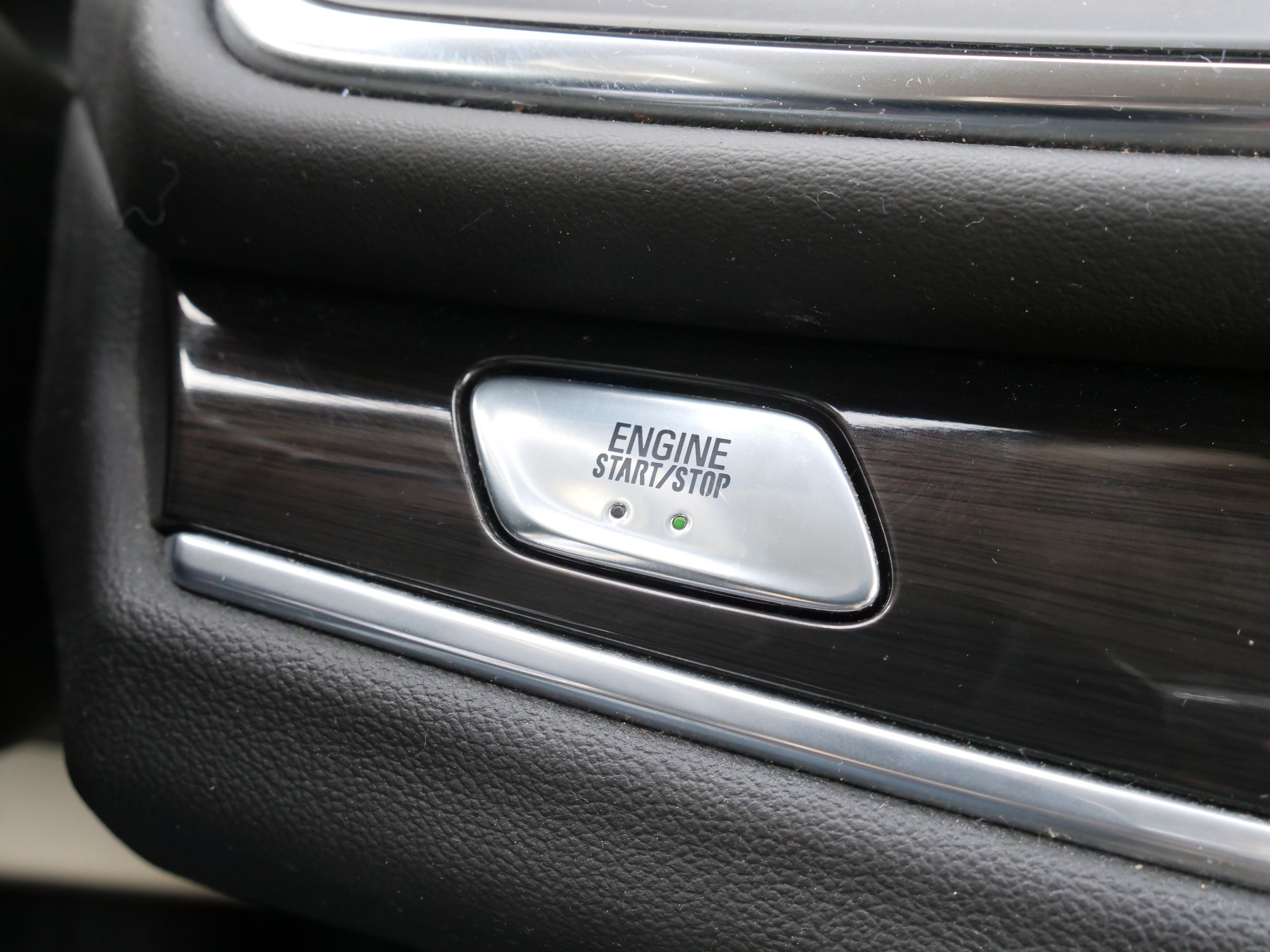 Certified 2021 Buick Enclave Essence image 24