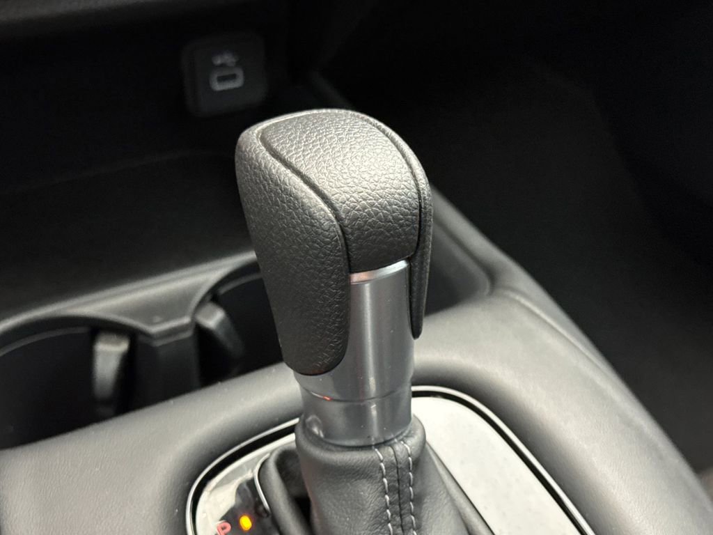 Used 2025 Honda HR-V LX image 20