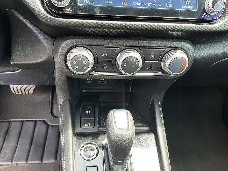 Certified 2023 Nissan Kicks SV FWD image 18