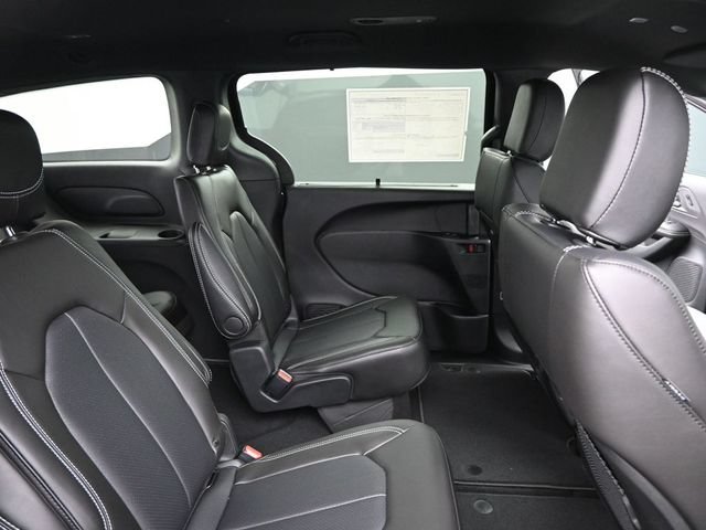 New 2026 Chrysler Pacifica Select w/ S Appearance Package AWD/4WD image 20