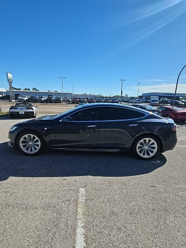 Used 2017 Tesla Model S 100D AWD/4WD image 4