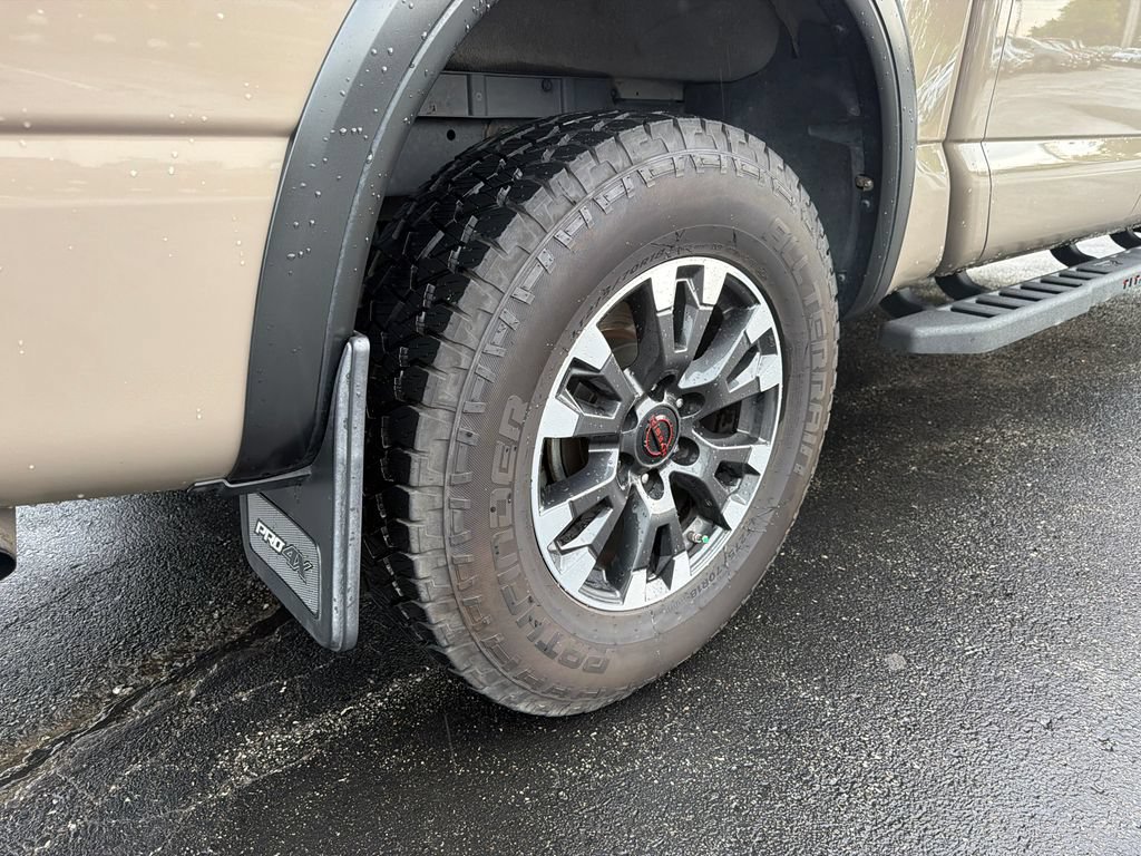 Used 2023 Nissan Titan PRO-4X w/ Pro-4x Convenience Package AWD/4WD image 6