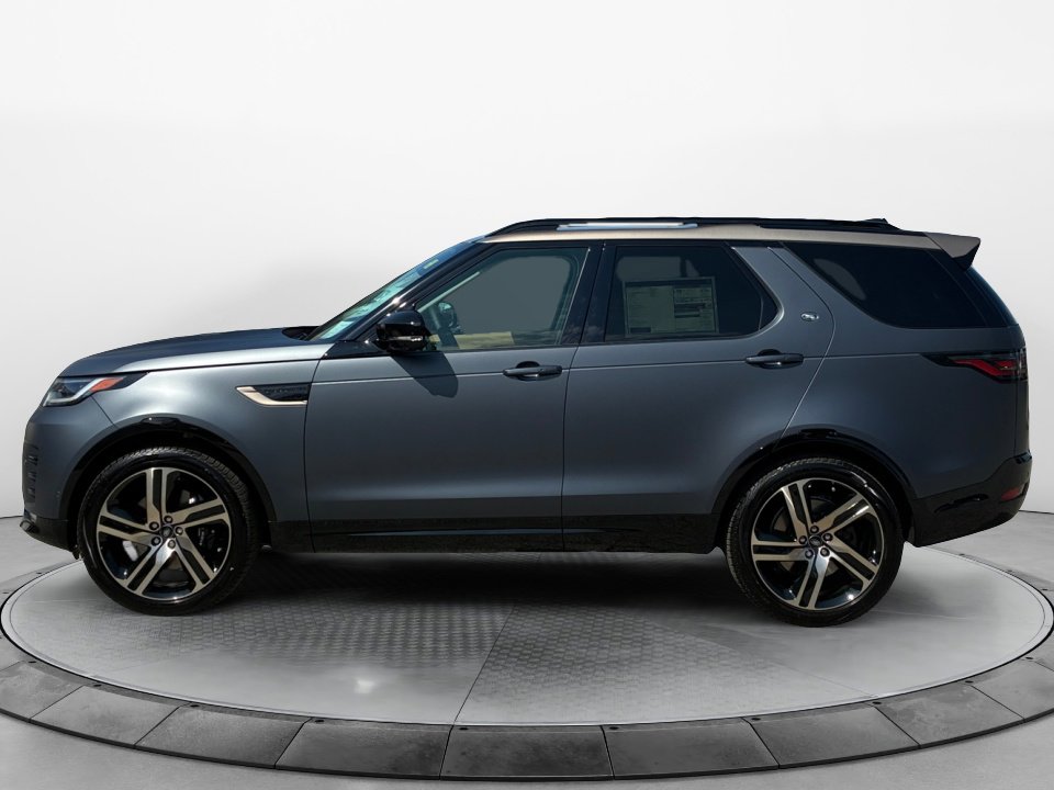 New 2026 Land Rover Discovery Limited Edition AWD/4WD image 4