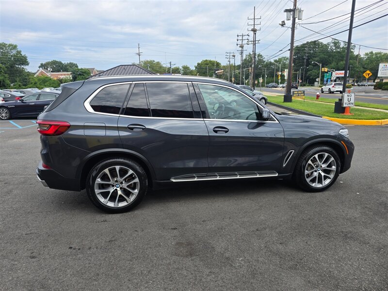 Used 2019 BMW X5 xDrive40i w/ Executive Package AWD/4WD image 8