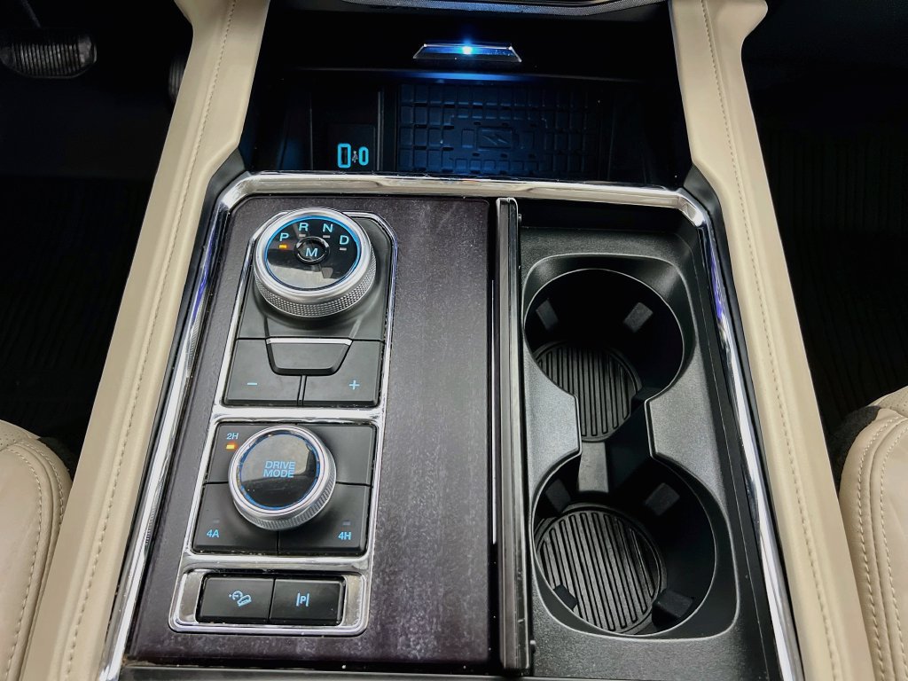Certified 2024 Ford Expedition Platinum AWD/4WD image 19