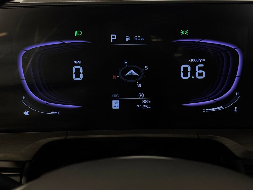 Used 2025 Kia Telluride EX X-Line AWD/4WD image 16