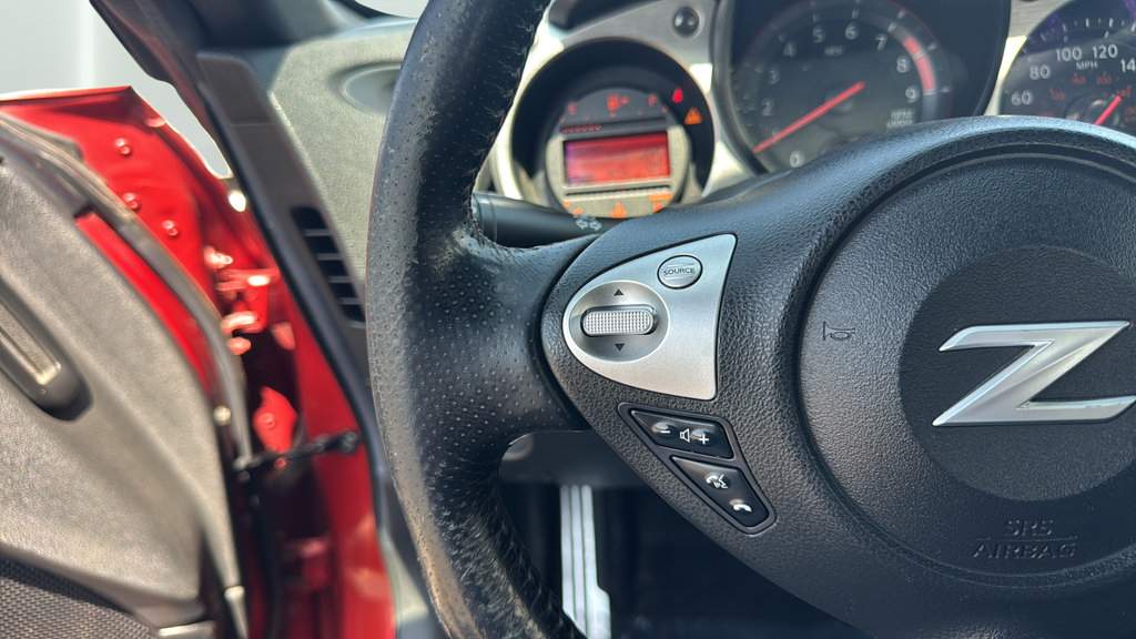 Used 2016 Nissan 370Z Coupe RWD image 27