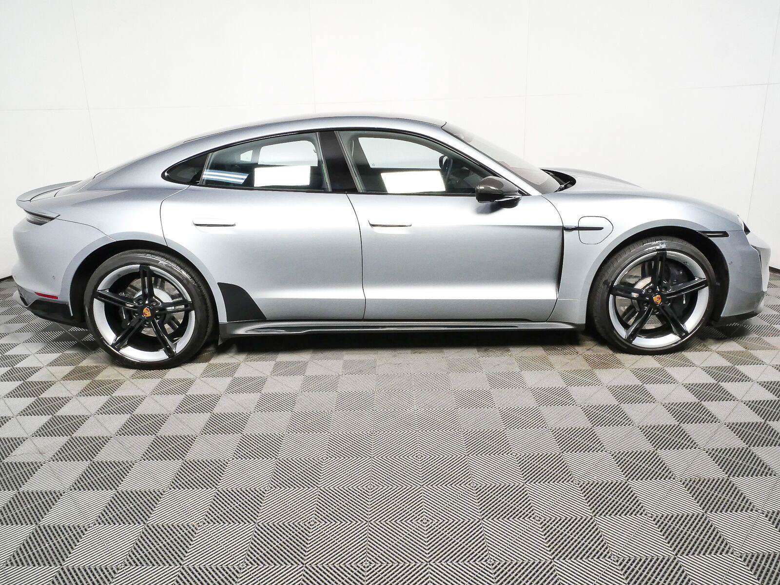 Certified 2020 Porsche Taycan Turbo AWD/4WD image 29