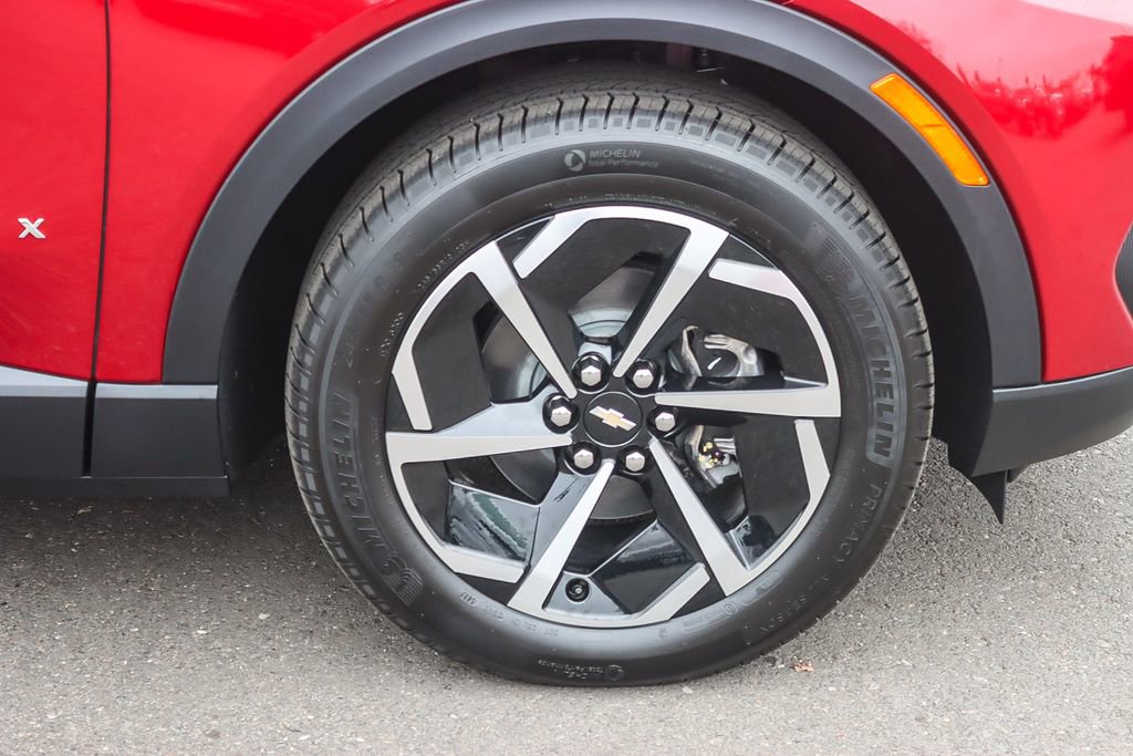 New 2026 Chevrolet Equinox EV LT image 9