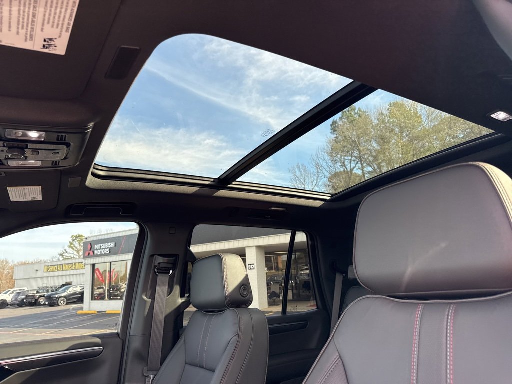 Used 2026 Chevrolet Tahoe RST w/ Comfort Package image 21